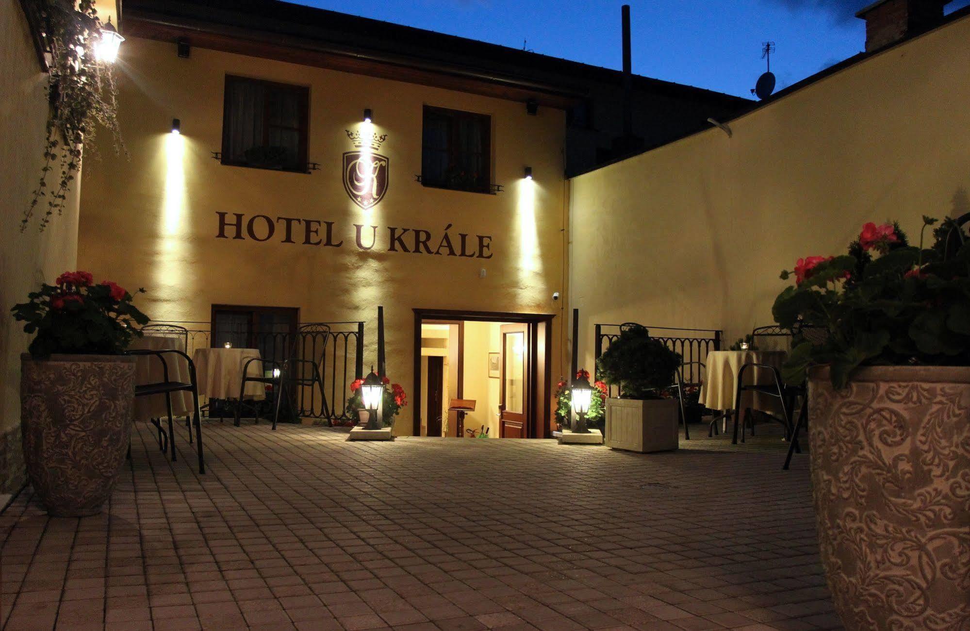 Apartmán U krále - 2 Jičín Exterior foto